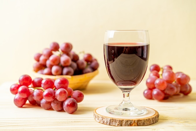 jugo de uva fresco