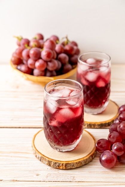 Jugo de uva fresco