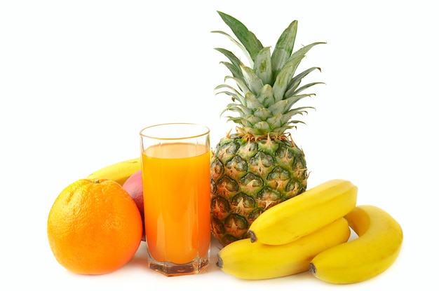 Jugos y frutas tropicales frescas