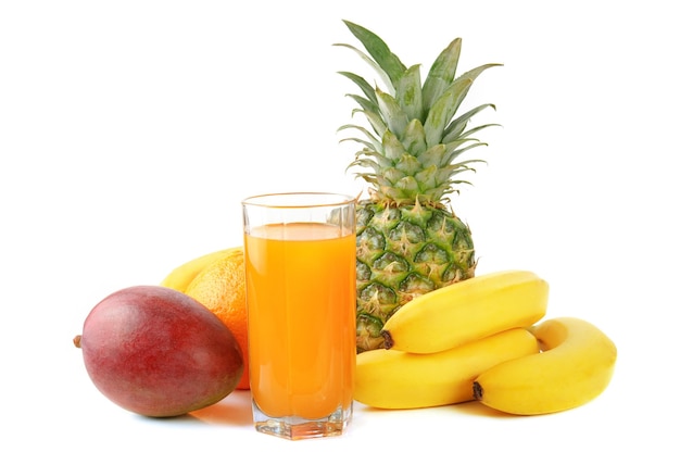 Jugos y frutas tropicales frescas