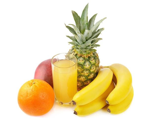 Jugos y frutas tropicales frescas