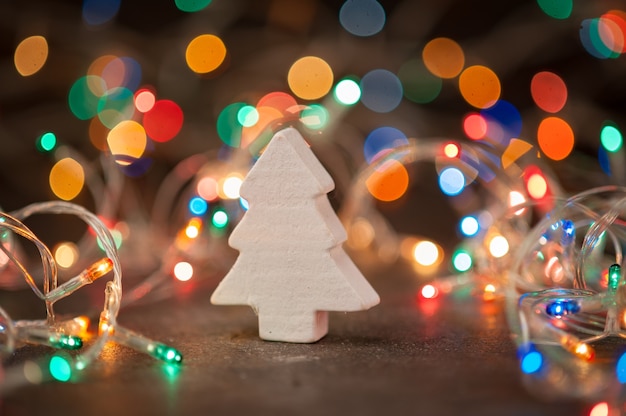 Juguete de madera en forma de árbol de Navidad