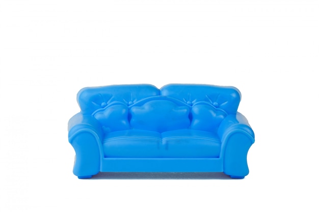 Juguete moderno sofá hermoso azul aislado en blanco