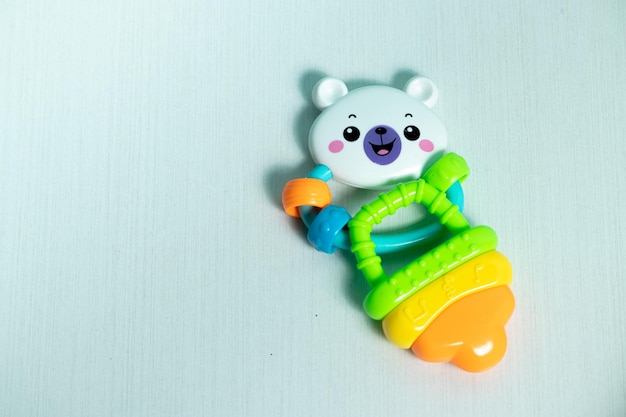 juguetes para bebés con hermosos colores y lindas formas