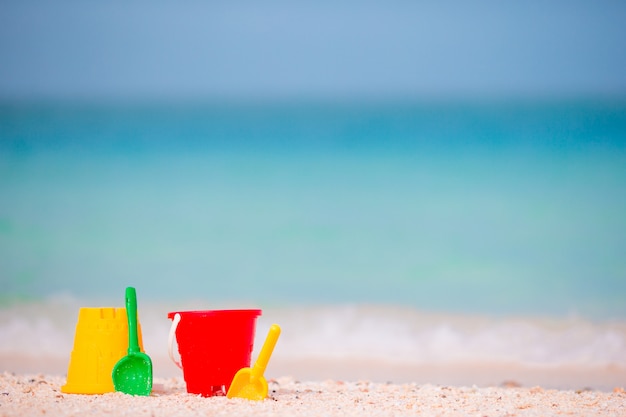 Juguetes de playa para niños el mar turquesa