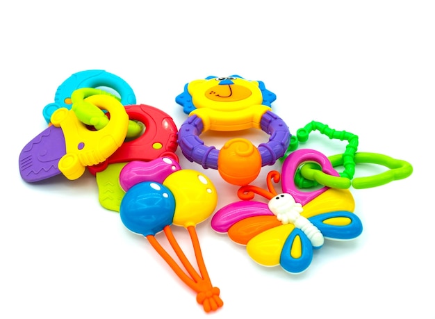 Juguetes para recién nacidos conjunto de juguetes de plástico para recién  nacido aislado sobre fondo blanco.