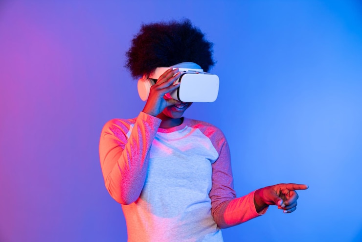 Foto junge afrikaner tragen vr durch die 3d-hologramm-daten-app contrivance