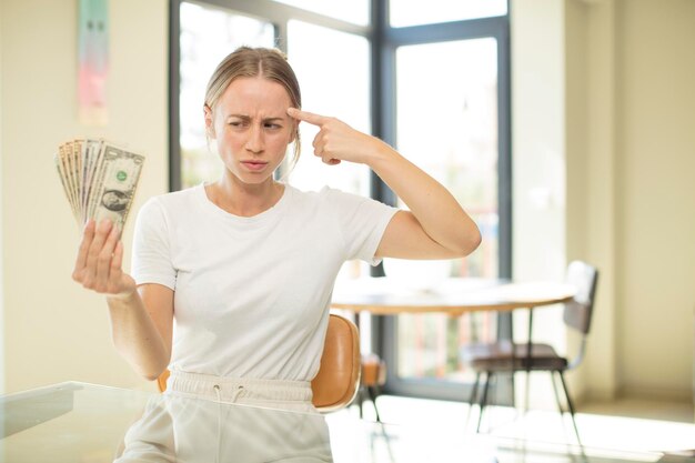 Foto junge hübsche frau