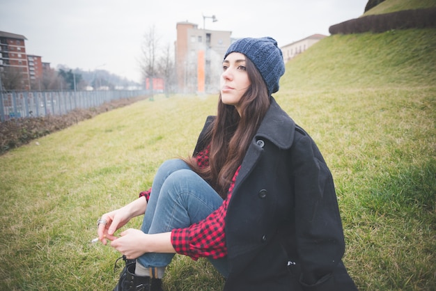 junge schöne lange Haare Modell Frau