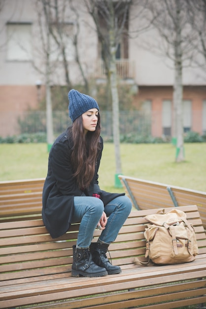 junge schöne lange Haare Modell Frau