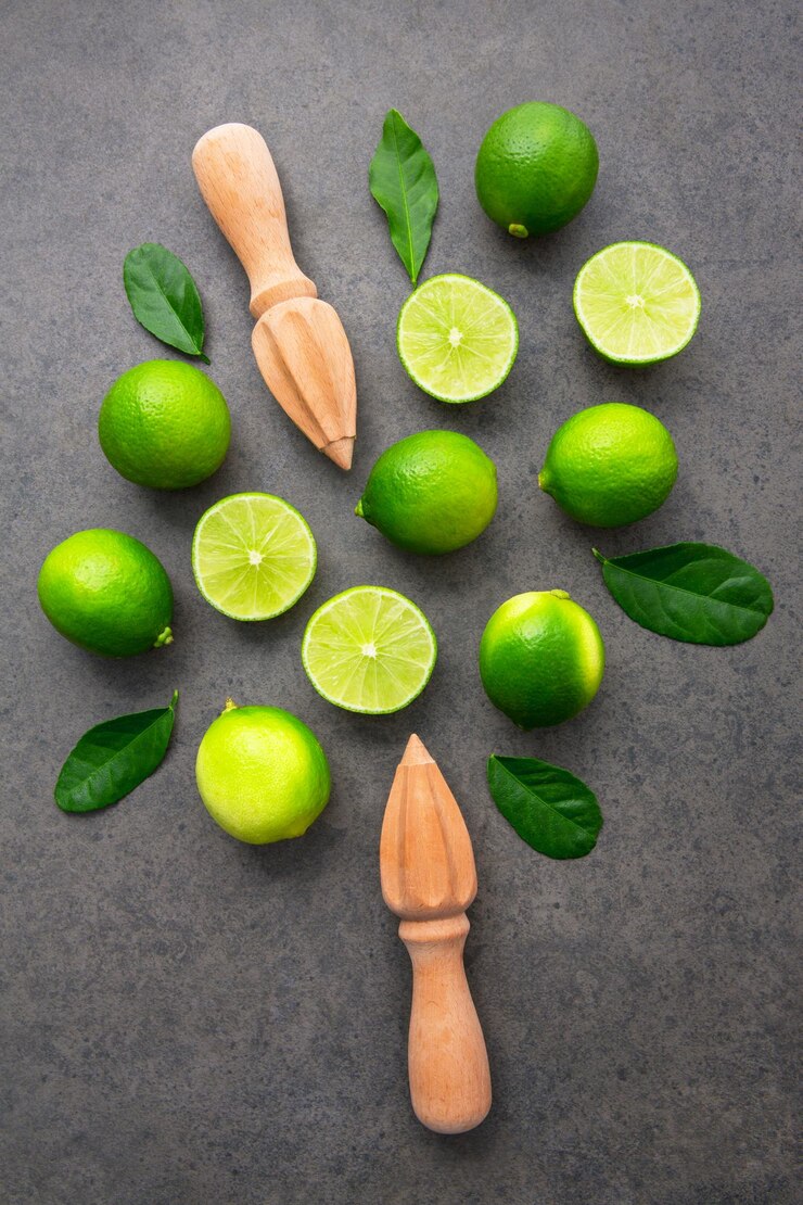 Foto justo por encima de la toma de frutas servidas en la mesa