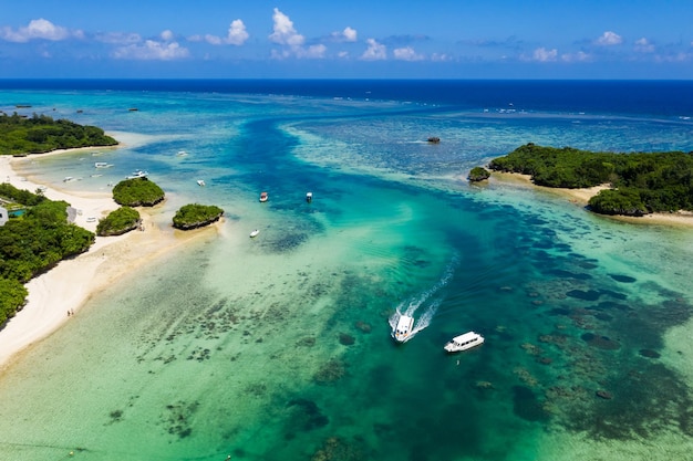 Kabira Bay na ilha ishigaki do Japão