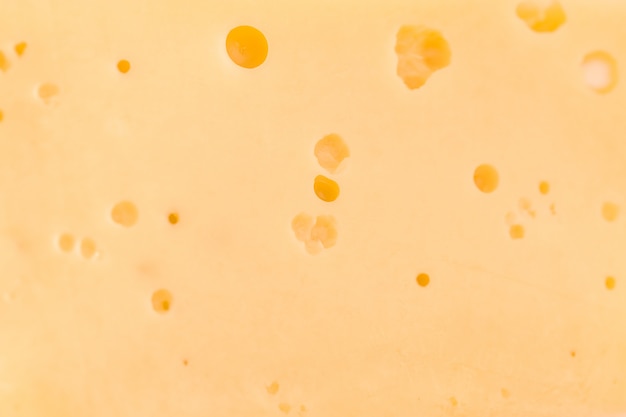 Käse und Löcher