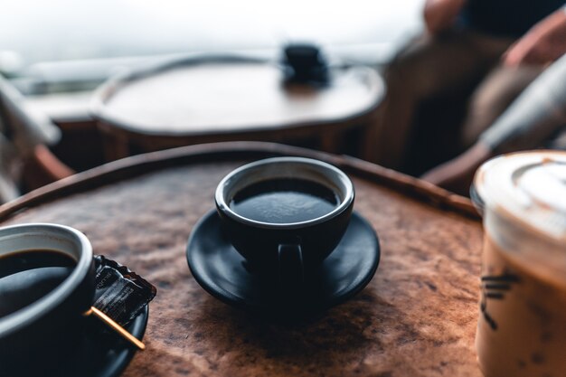 Kaffee, Kaffeezubereitung und Tropfkaffee im Haus