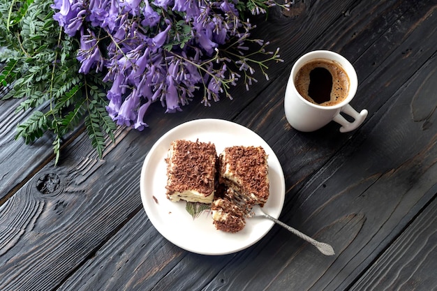 Kaffee mit Kuchennahaufnahme