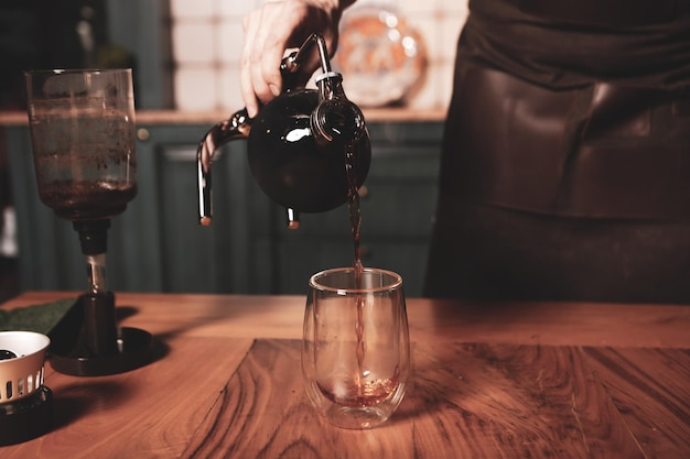 Kaffeezubereitung mit Kaffeekolben oder Chemex