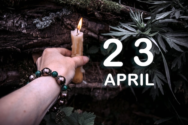 Kalenderdatum auf dem Hintergrund eines esoterischen spirituellen Rituals Der 23. April ist der dreiundzwanzigste Tag des Monats