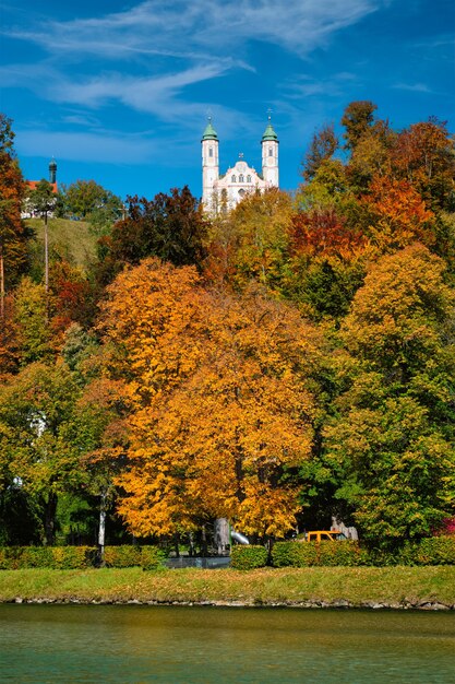 Kalvarienbergkirche chuch na cidade de bad tolz, na baviera, alemanha