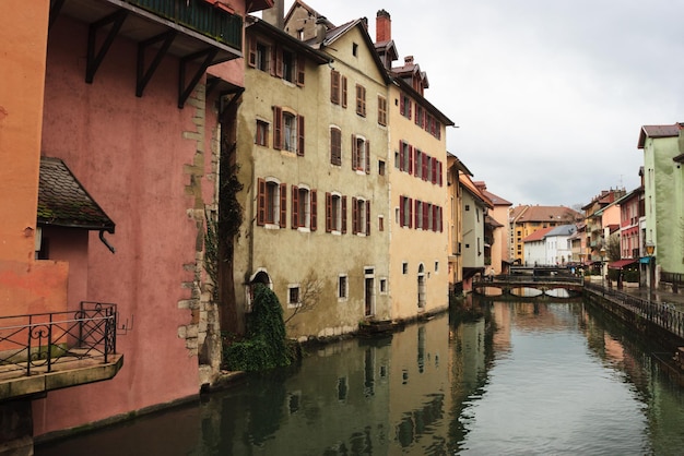 Kanal in der Stadt Annecy