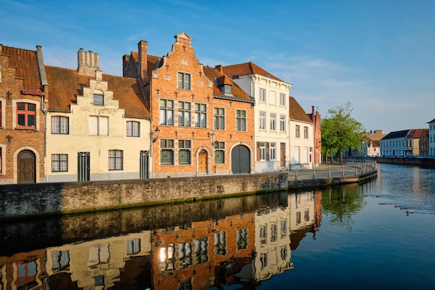 Kanal und alte Häuser Brugge Brugge Belgien