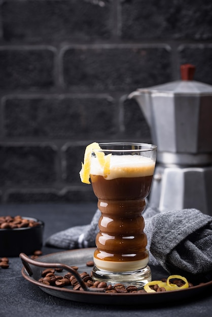 Kanarischer Barraquito-Kaffee, trendiges Getränk