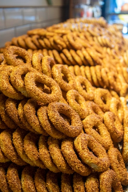 Kandil-Bagel, die darauf warten, auf der Theke verpackt zu werden. Kandil simidi