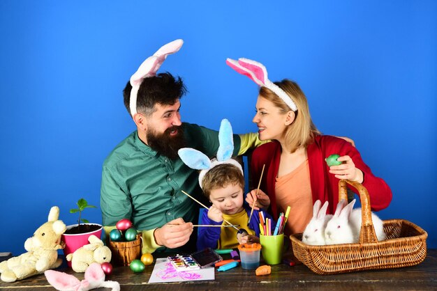 Kaninchenfamilie Frohe Ostern