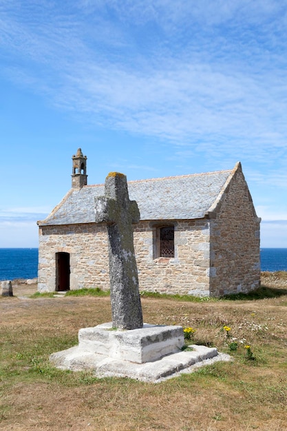 Kapelle des Heiligen Samson und ihr Kreuz in Landunvez