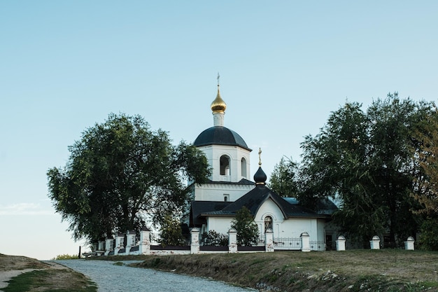 Kapelle von Konstantin und Helena auf der Insel Swijaschsk