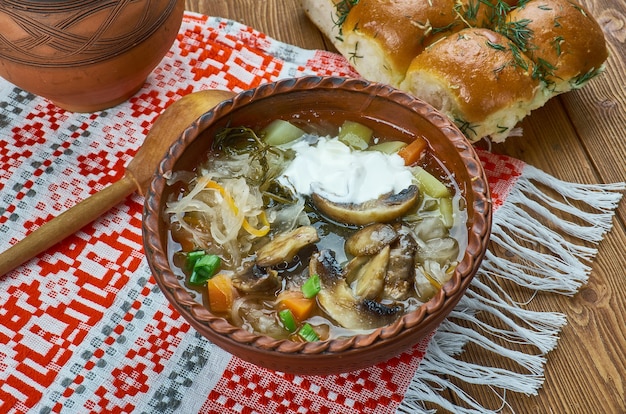 Kapustnica - sopa tradicional de chucrute de Natal eslovaco