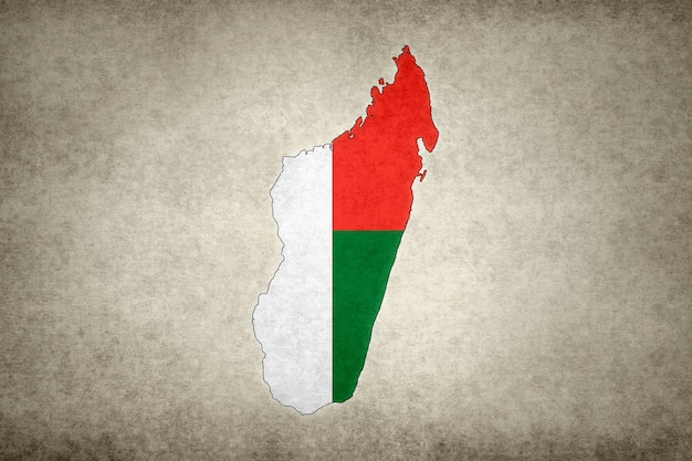 Karte von Madagaskar mit seiner Flagge auf einem Papier