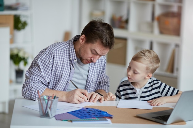 Karten mit Sohn signieren