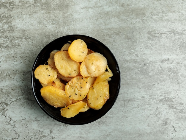 Kartoffeln des armen Mannes mit Oregano