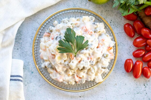 Foto kartoffelsalat mit mayonnaise traditionelle delikatessen der türkischen küche top-view ortsname amerikan salatasi