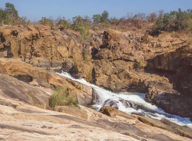 Kaskaden im Lowveld National Botanical Garden in der Nähe von Mbombela, auch bekannt als Nelspruit in der Provinz Mpumalanga in Südafrika