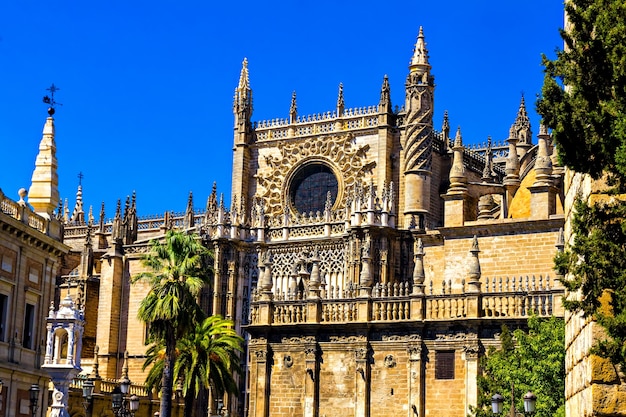 Kathedrale von Sevilla in Andalusien in Spanien, Vorderansicht, Details