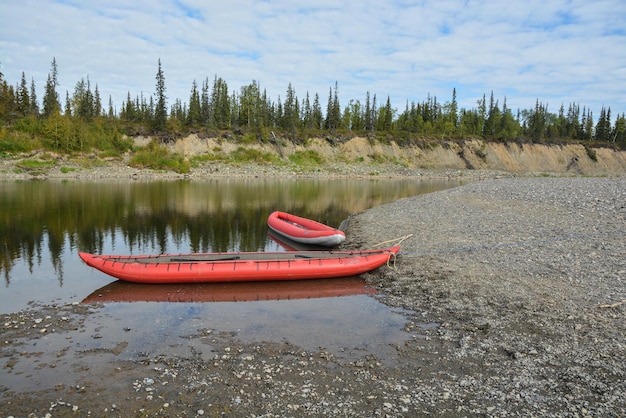 Kayaks inflables en el río norte