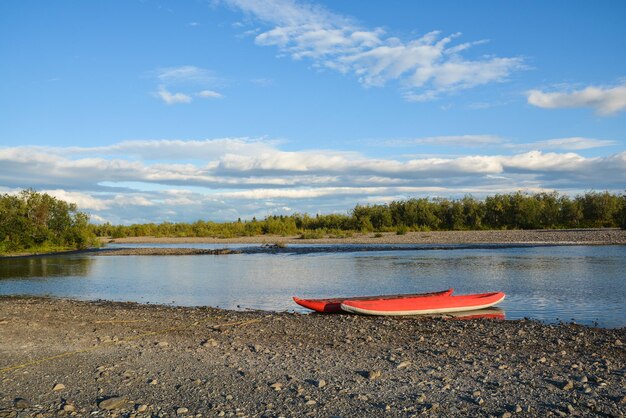 Kayaks inflables en el río norte