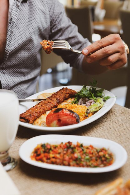 Kebab tradicional turco e árabe do Ramadã