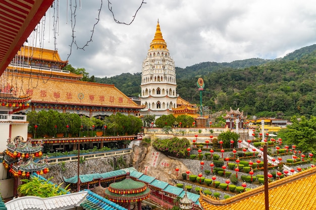 Foto kek lok si tempel auf der insel penang