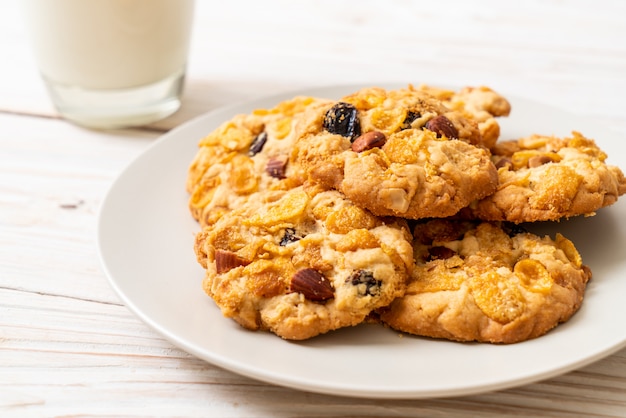 Kekse mit Cornflakes Rosine und Mandeln