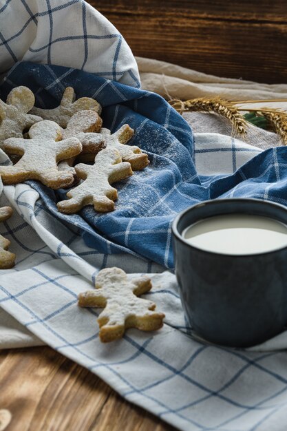 Kekse mit Haferflockenmilch