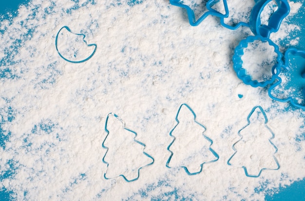 Kekse und Gebäck backen. Vorbereitungen für Weihnachten