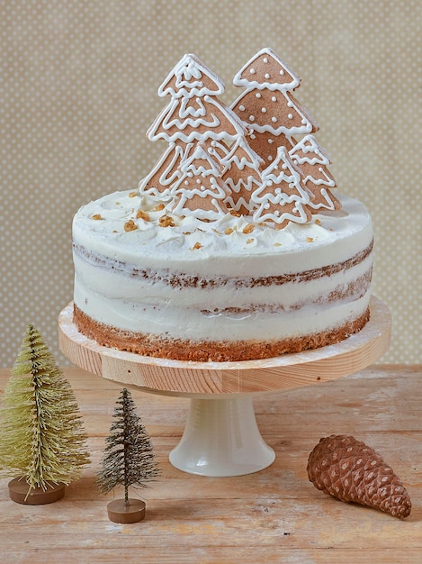 Kekskuchen mit Lebkuchen für Weihnachten