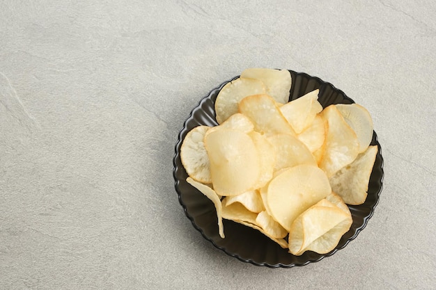 Keripik Singkong o Cassava Chips, bocadillo tradicional indonesio.