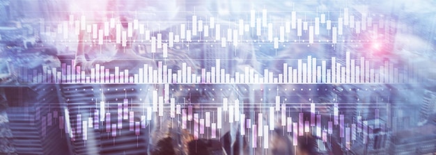 Kerzen-Diagramm-Diagramm, Aktienhandel, Investmentgeschäft, Finanzkonzept, virtueller Bildschirm mit gemischten Medien, Doppelbelichtung