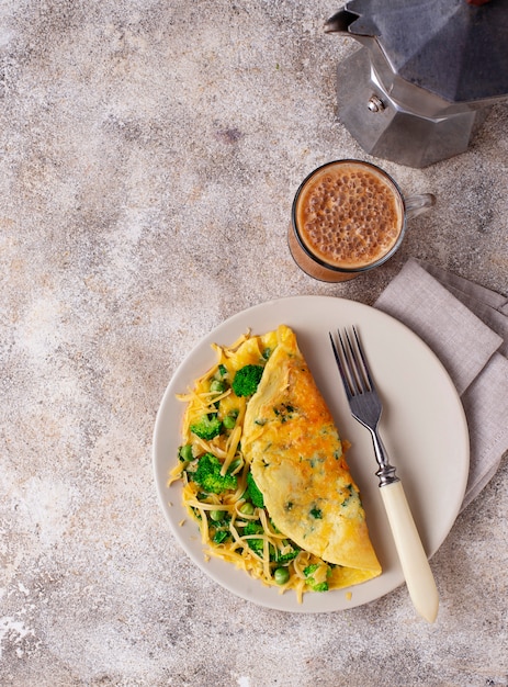 Keto Low Carb Omelet und kugelsicherer Kaffee