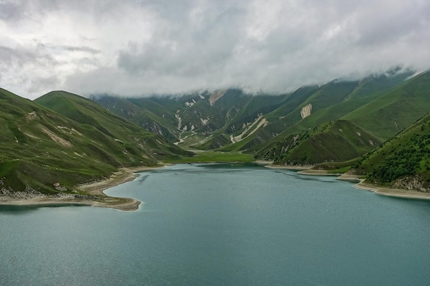 Kezenoyam-See im Kaukasus in Tschetschenien, Russland, Juni 2021