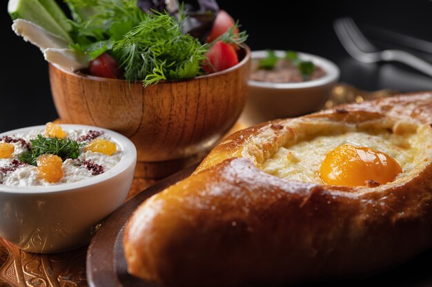 Khachapuri em adjarian