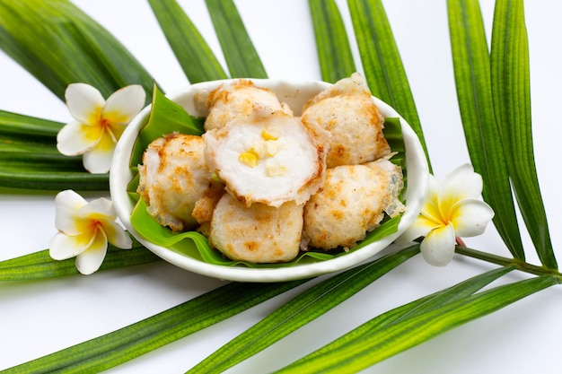 Khanom Krok Thailändisches Kokosmilch-Dessert Kokosreis-Pfannkuchen